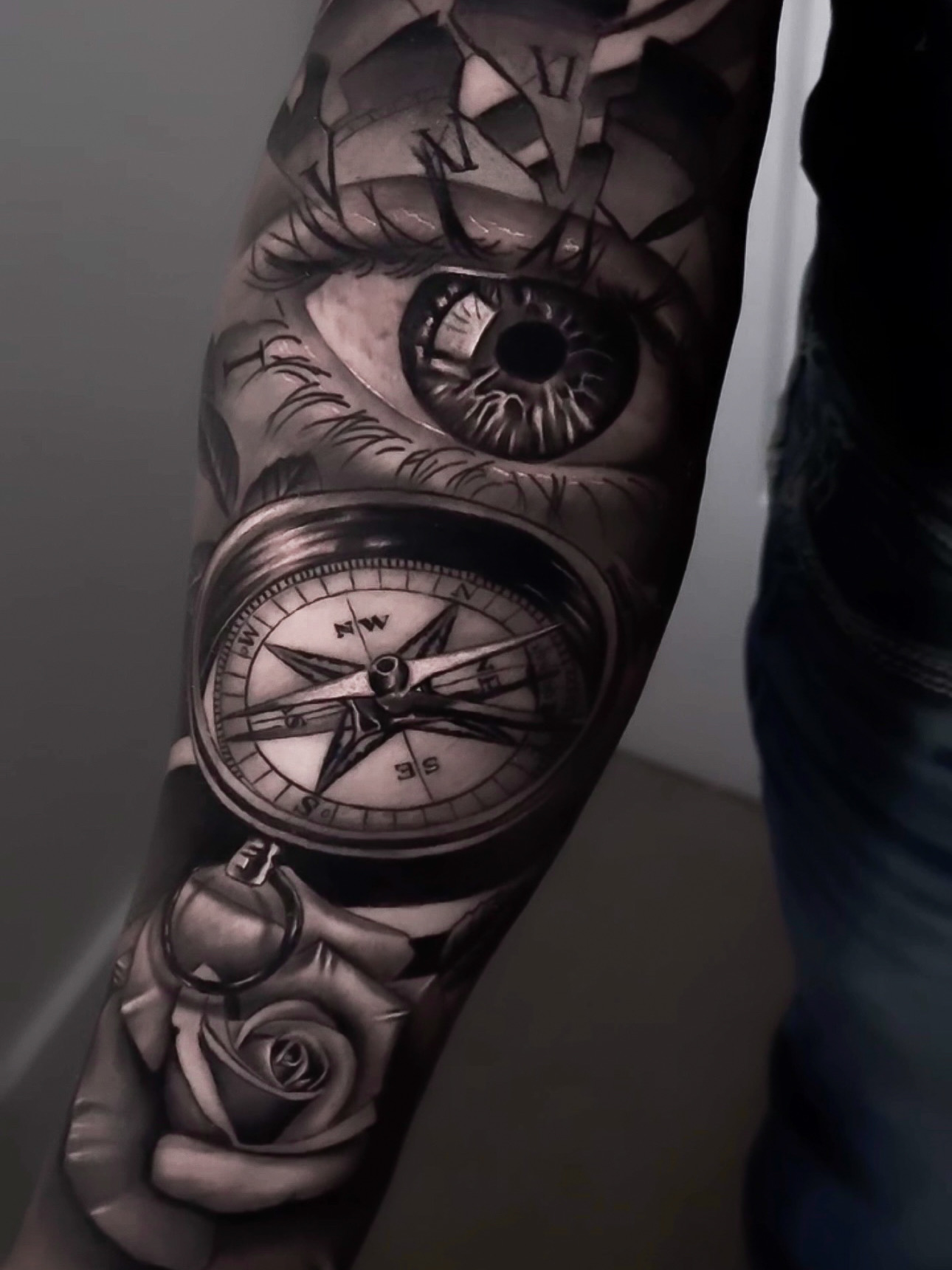 Color realism tattoo by Arnold Camargo at Diroka Tattoo Studio